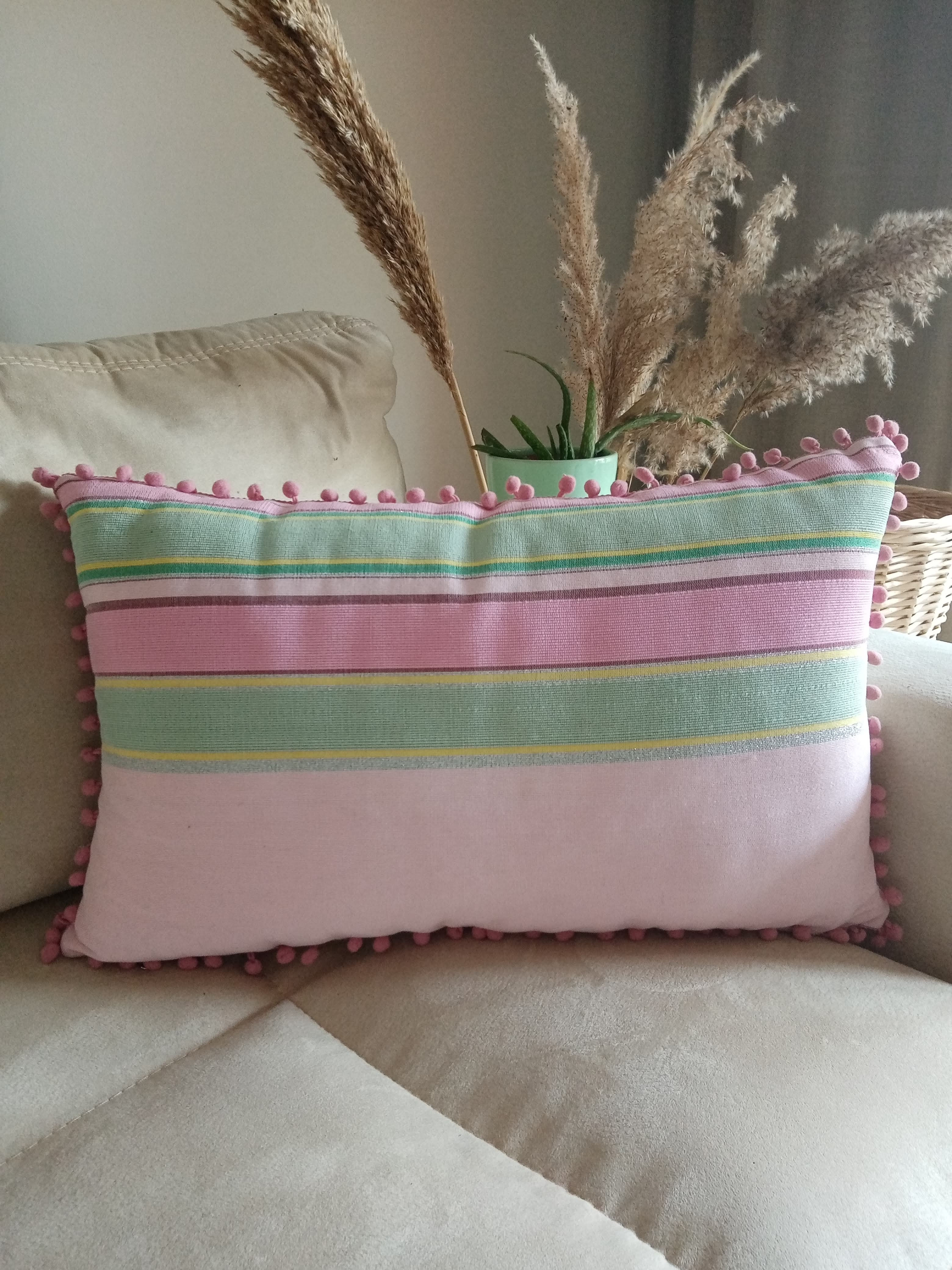 Υφαντό μαξιλάρι από παραδοσιακό αργαλειό 54Χ32εκ