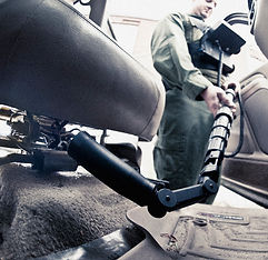 Illegale Ströme von Waffen, Drogen und anderer Schmuggelware sind eine ständige Herausforderung für Grenzschutzbehörden auf der ganzen Welt. Wolf Pack bietet innerhalb seiner integrierten Systemarchitektur eine Vielzahl nützlicher Suchwerkzeuge, die die Sicherheit und Effektivität der Suche nach Schmuggelware bei jedem Wetter, an Land und auf See erhöhen können.