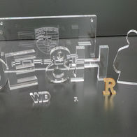 découpe-plastique.jpg