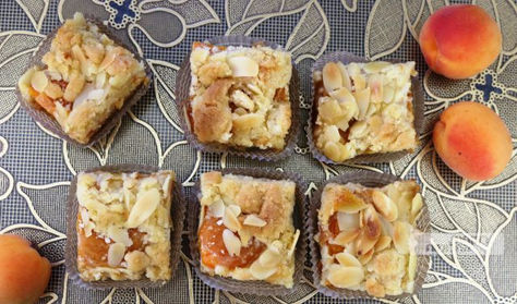 חיתוכיות משמש וקראמבל שקדים