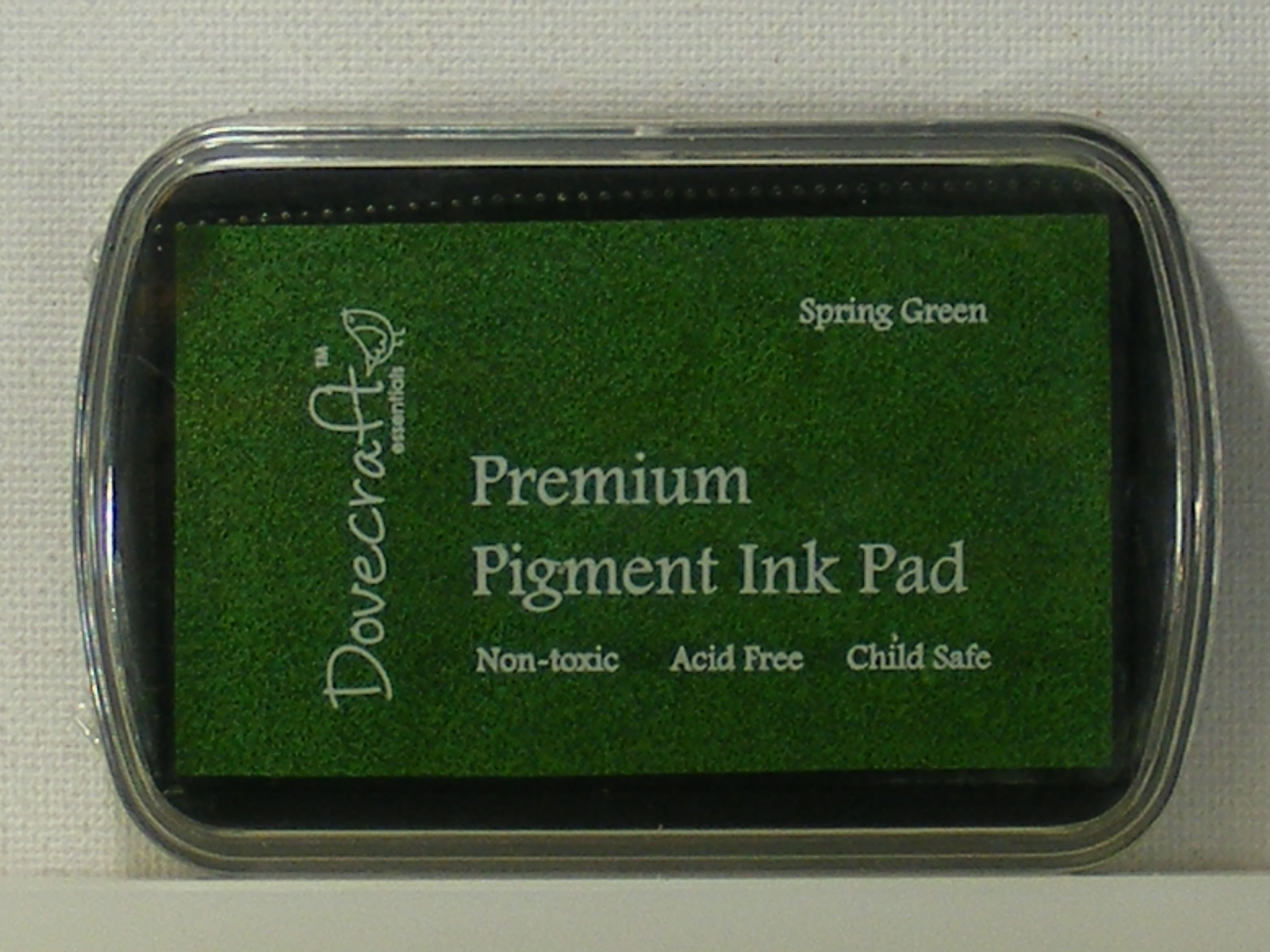 Dovecraft - Premium Pigment Ink Pad - Spring Green.