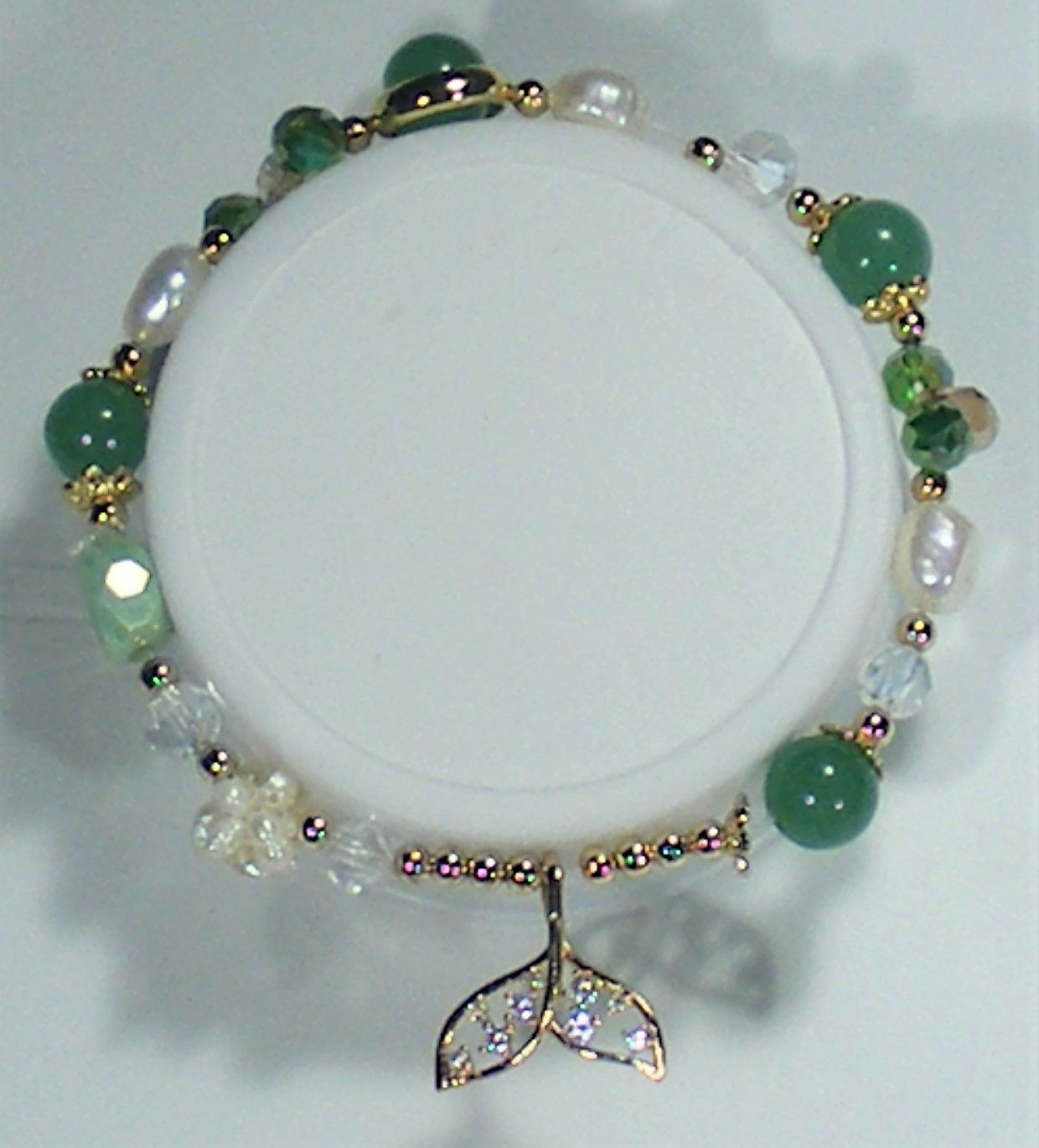 Green Agate, Freshwater Pearls & Austrian Crystal Bracelet On Jewellery Elastic