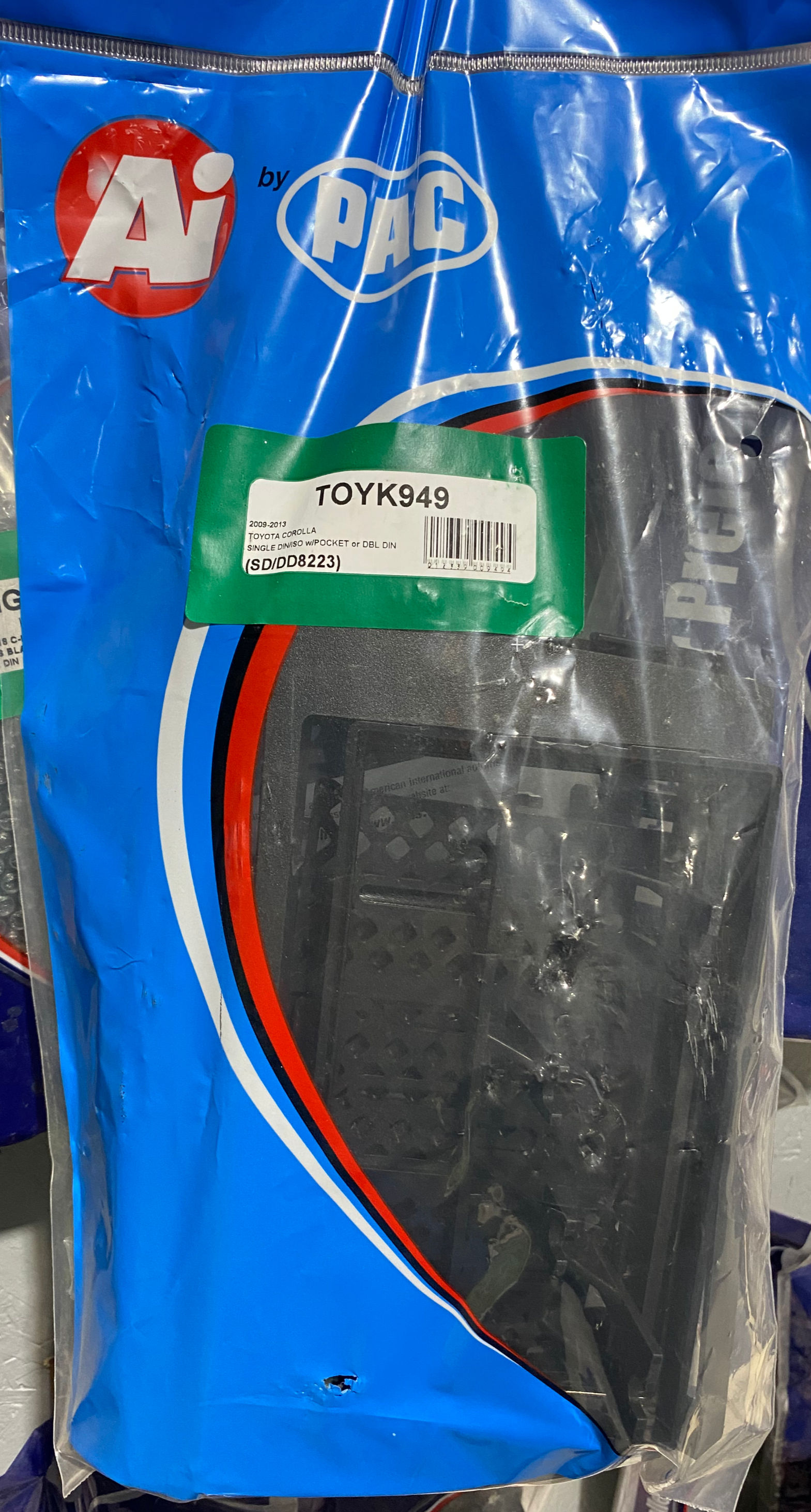 AI-TOYK949 09-13 Toyota Corolla Black Multi-kit