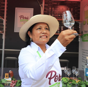 Mypes venden S/ 177,725 en feria por el Día Nacional del Pisco Sour