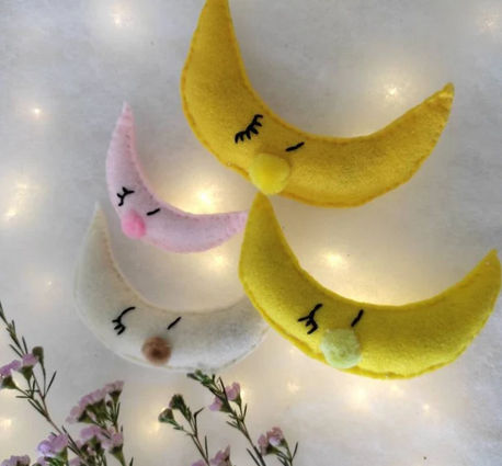 Miniature : Jouet pour chat représentant : pierrot la lune jaune 