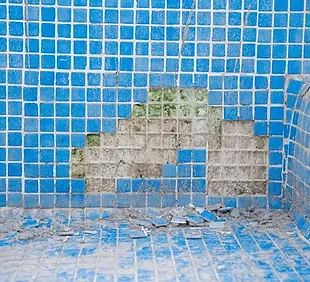 swimming-pool-poor-condition-pending-600nw-2148281769.webp