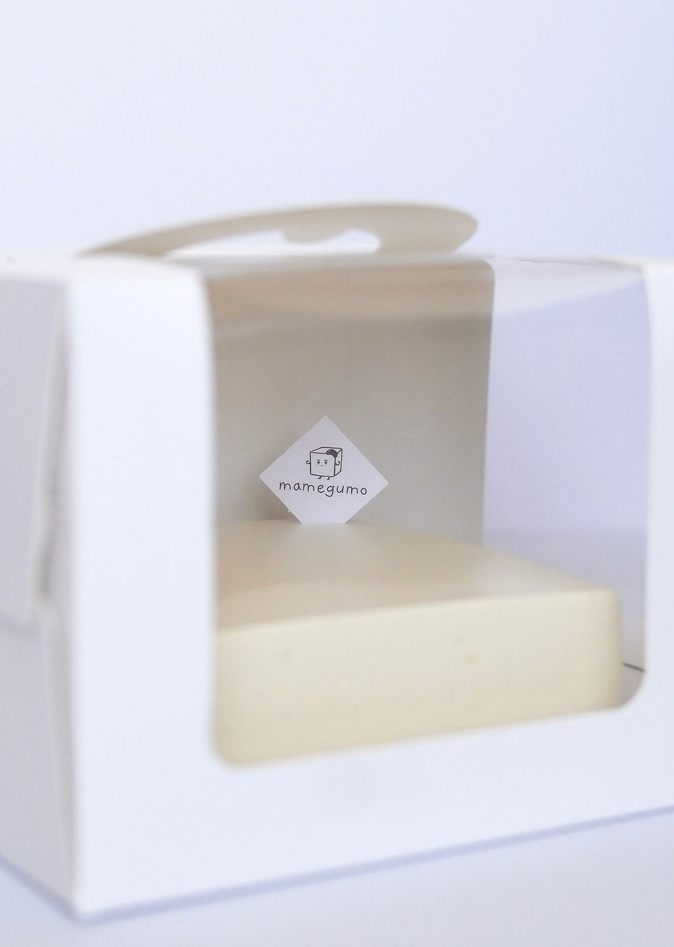 Thumbnail: Signature Tofu Cheesecake(Large)豆腐芝士蛋糕（大）