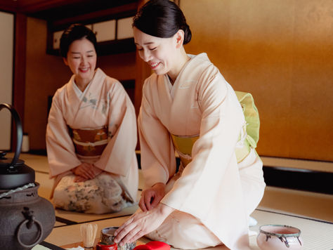 2026.4　 テーブル茶道中級　お点前発表会 / Table-Style Tea Ceremony — Intermediate Course Completion Presentation