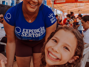 Criança sendo atendida em Brasília