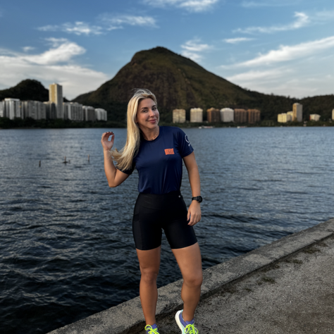 Valentina vestindo a camiseta de Embaixadora SAS Brasil