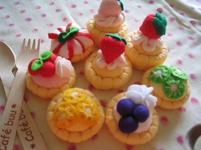 フェルトのプチケーキの作り方