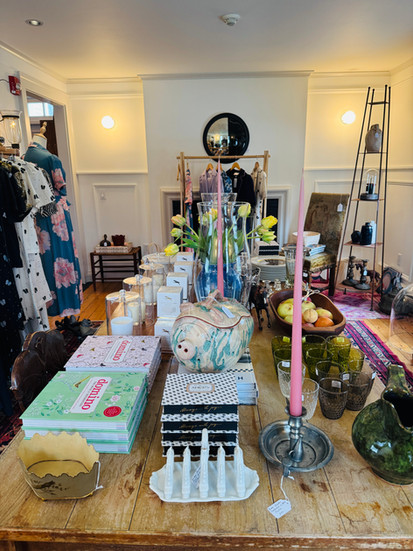 The Snug at DUGAZON and Gretchen M. New York