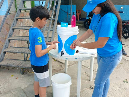 Enseñando con el ejemplo: Jornada educativa y estación de lavado de manos en Catia la Mar
