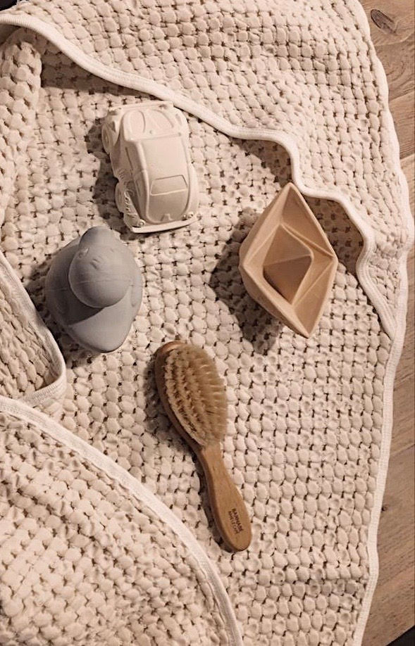 Miniatura: JUGUETE/MORDEDOR PATITO ELVIS