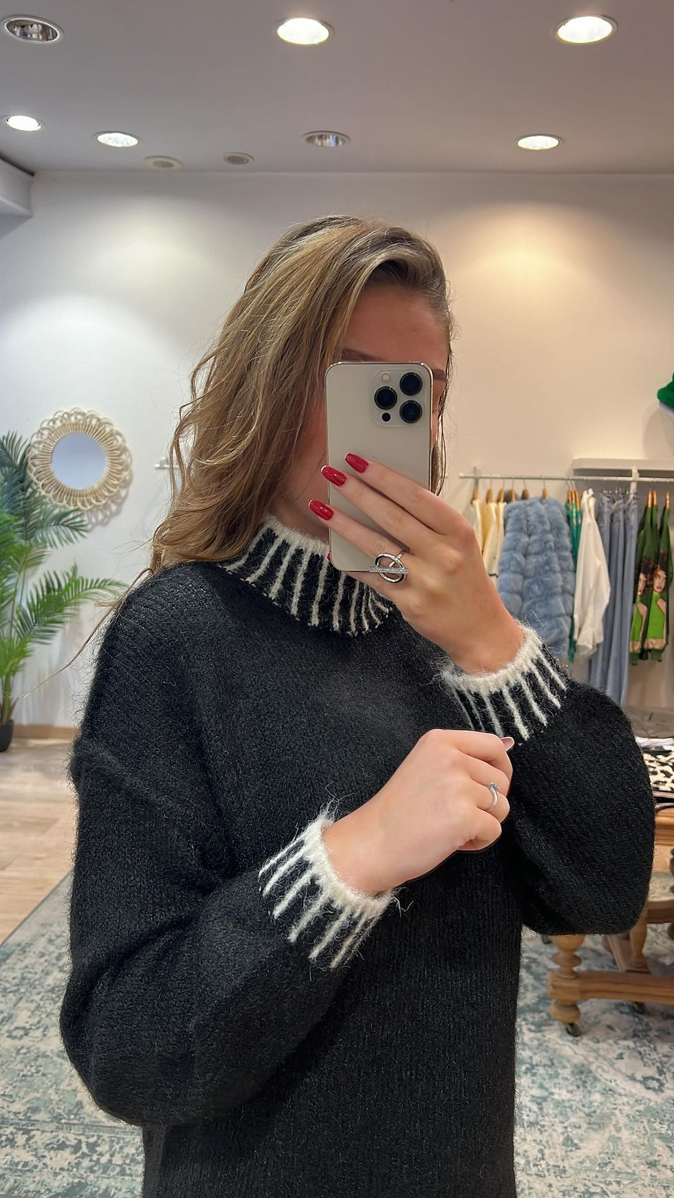 Thumbnail: Robe Isabella