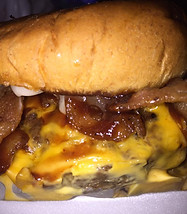 cheeseburger with bacon