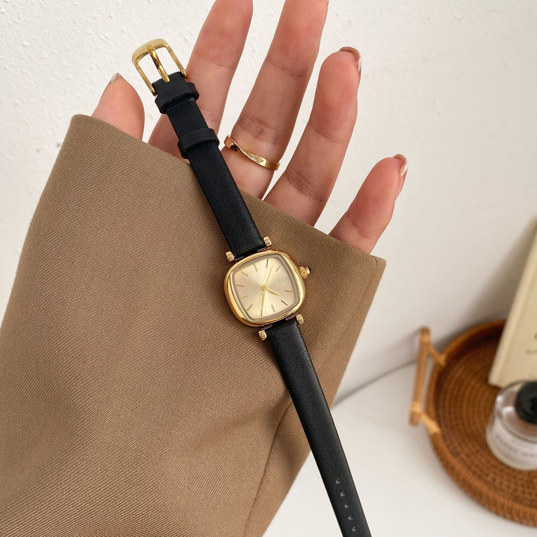 IEKE Delano Watch