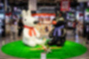 台灣首度曝光、高達200多公分的麗莎和卡斯柏玩偶 在派對入口迎接各位好朋友們的到