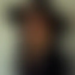 Woman, Wimbledon, Tennis, Musician, Artist, Singer, Player, Shades, Glasses, Sunglasses, Hat, Chain, Necklace, Shirt, Black, Outfit, Earrings, Lipstick, Music, Song, Pop, EDM