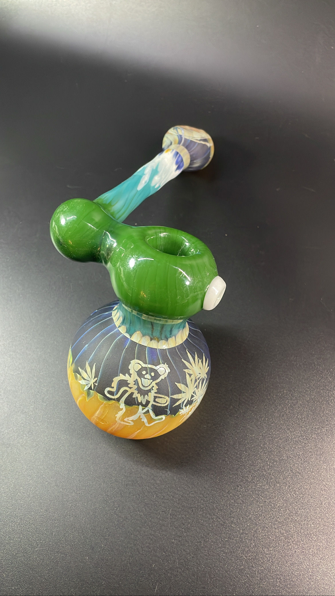 Dancing Bear In Fields Side Car Bubbler
