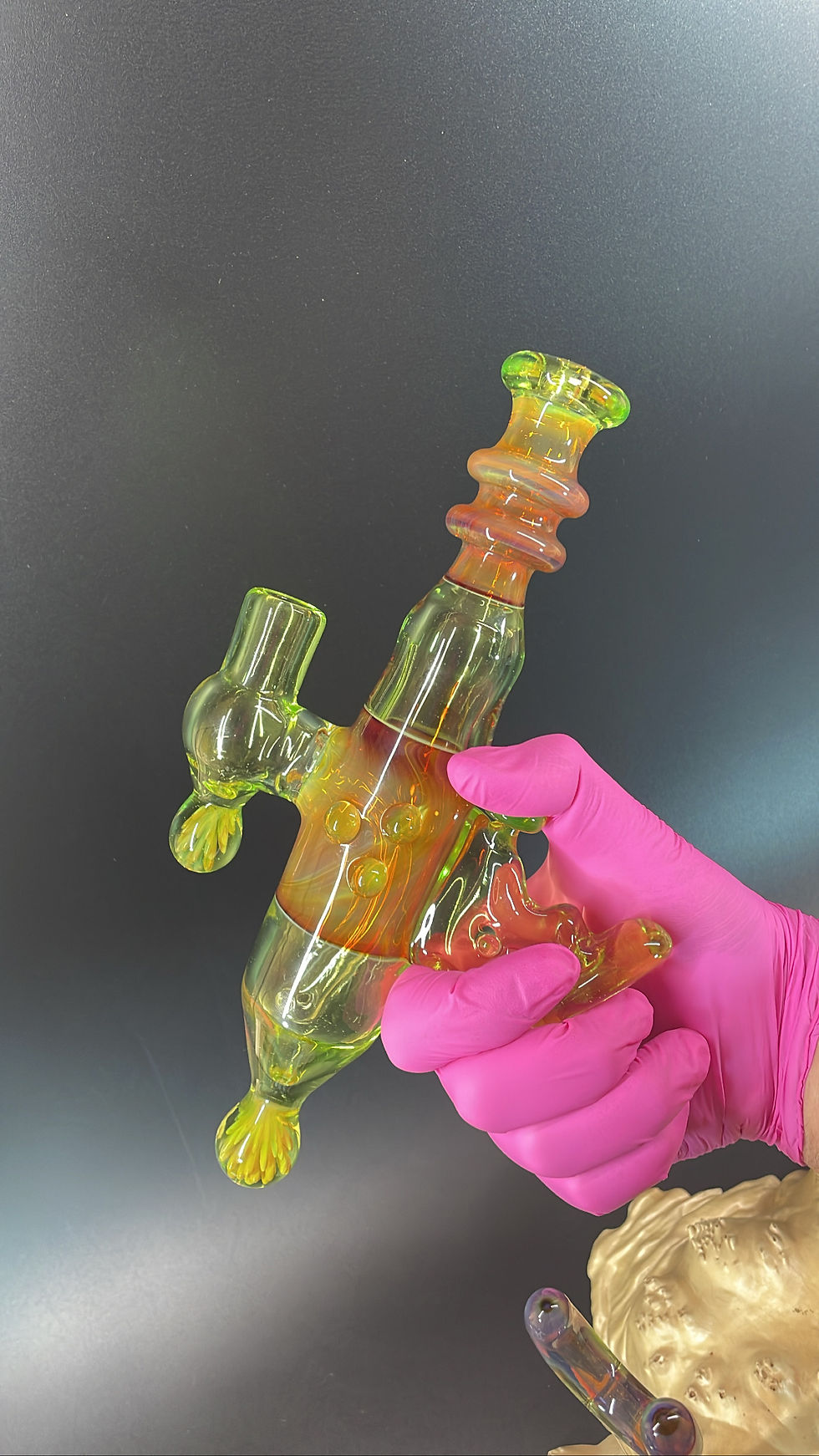 Thumbnail: Outlaw Glass UV Reactive Ray Gun W/ Stand 
