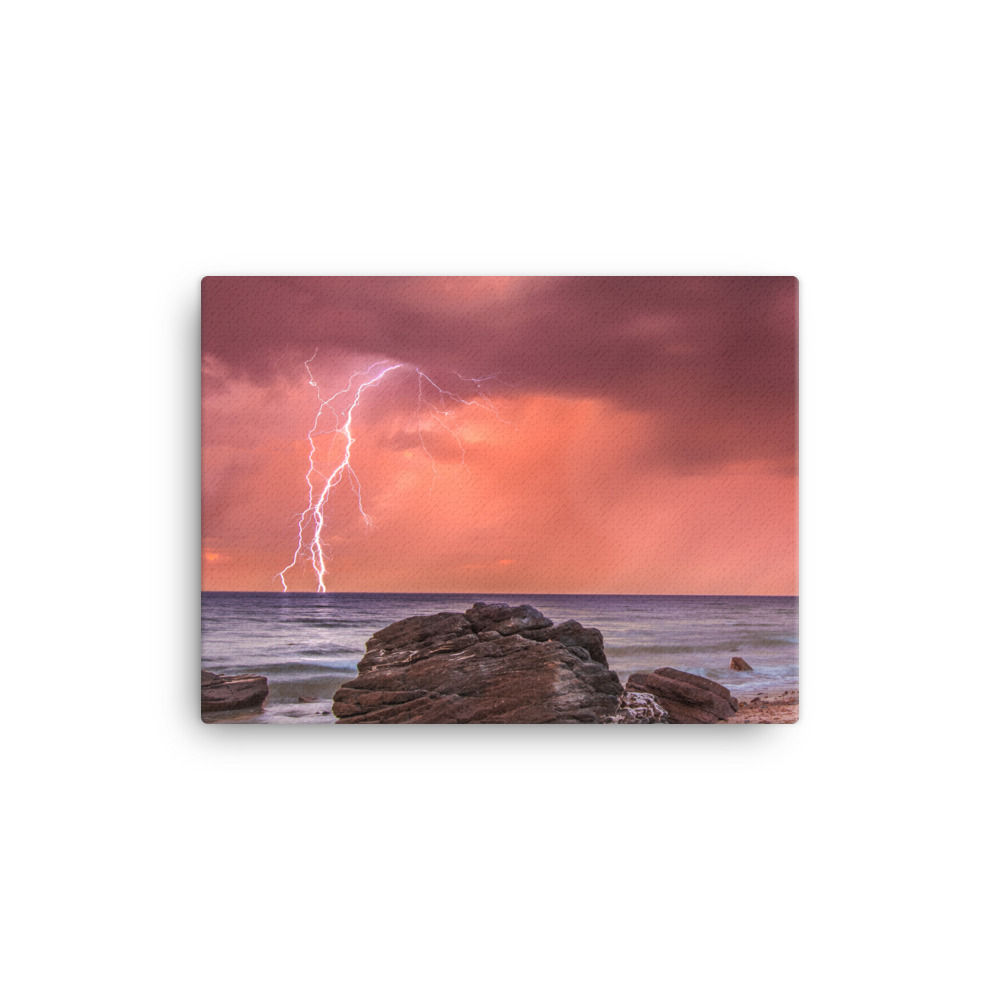 Lightning on the rocks Canvas
