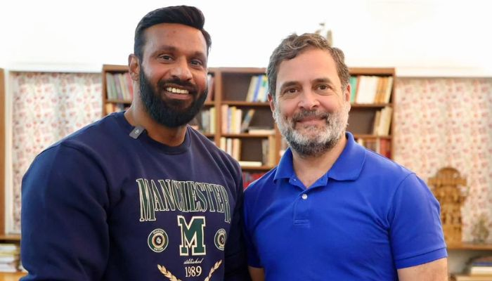 Mohammad Deepak with Rahul Gandhi | OpIndia