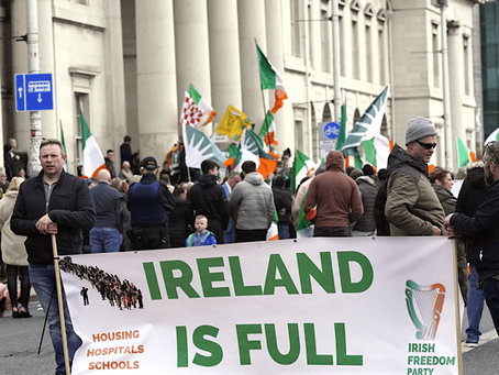 Ireland: Thousands rally in the streets against the government's mass migration policy