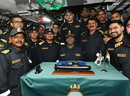 President Droupadi Murmu Undertakes Historic Submarine Sortie Aboard INS Vaghsheer