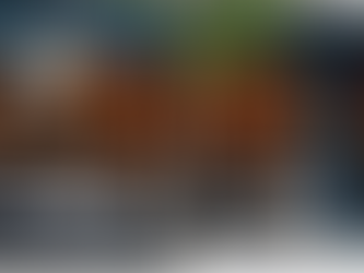 Woman Arrested After Antisemitic Attack on Jewish Diners at London Kosher Deli