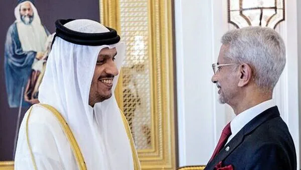 External Affairs Minister S. Jaishankar meets Qatar’s Prime Minister & Foreign Minister Sheikh Mohammed bin Abdulrahman Al-Thani, in Doha on Sunday.(ANI) | Livemint