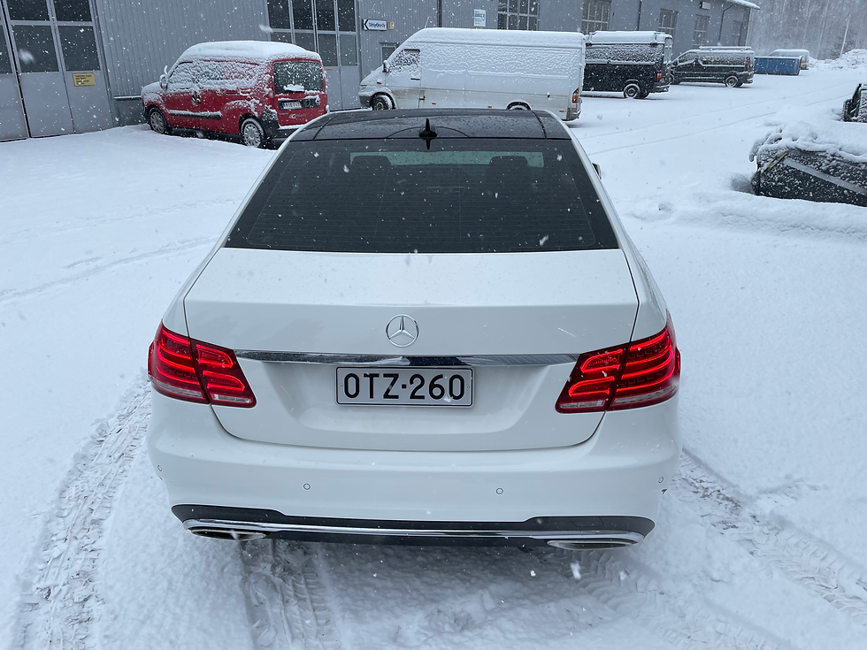 Thumbnail: MB E 220cdi Amg paketilla