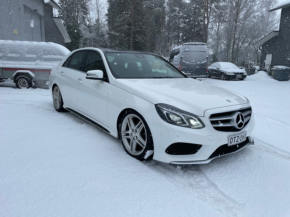 Thumbnail: MB E 220cdi Amg paketilla