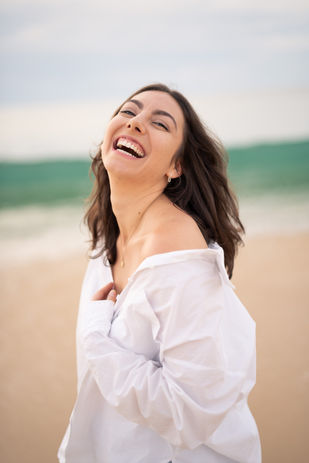 portrait femme seule à la plage, landes, mannequin, modèle, élopement, mariage, evjf, toulouse, tournefeuille, plaisance-du-touch