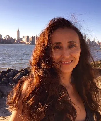 Diana G profile pic.webp