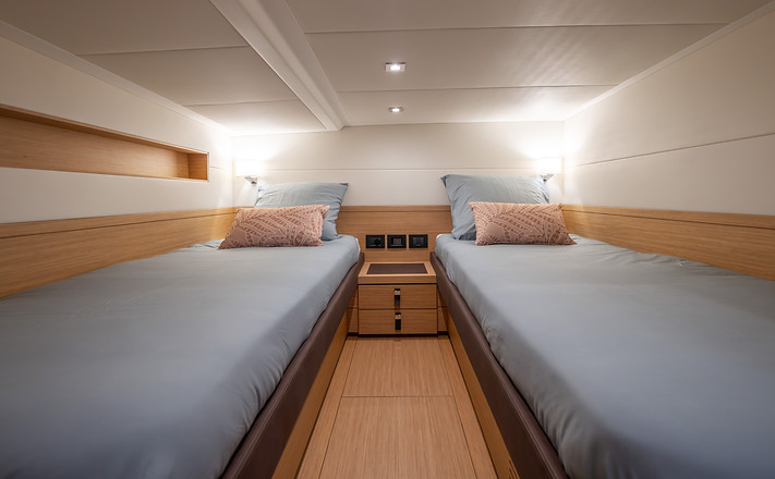 Orange-Yachting-Listing-on-YachtWay-47.jpg