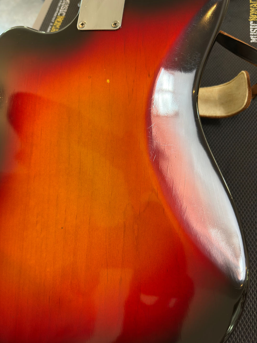 תמונה ממוזערת: Vintage Fender 1962 Jaguar Sunburst Solid Body Electric Guitar