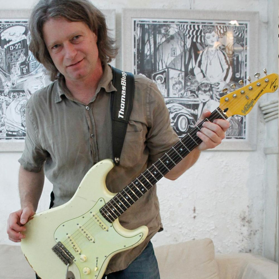Hình thu nhỏ: Vintage V6 Thomas Blug Signature Electric Guitar Distressed White Icon Series