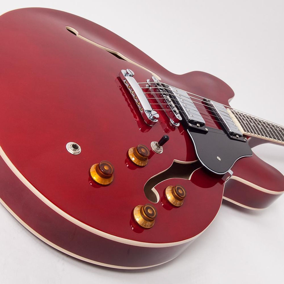 Miniatura: Vintage VSA500 ReIssued Semi-Acoustic Guitar: Cherry Red, Versatile Tones & Pla