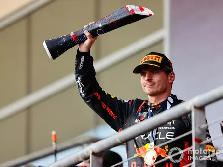 Sunday Debrief: Verstappen beats Hamilton to the line in a thrilling closing battle of the US GP