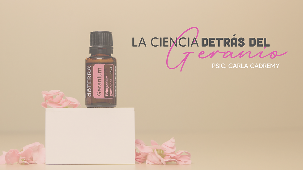 un frasco de AE de geranio arriba de una base y con flores alrededor