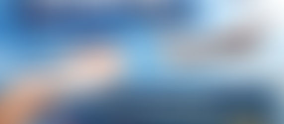 ¿Cómo puedo corregir un nombre erróneo en mi billete de SkyUp Airlines sin perder dinero