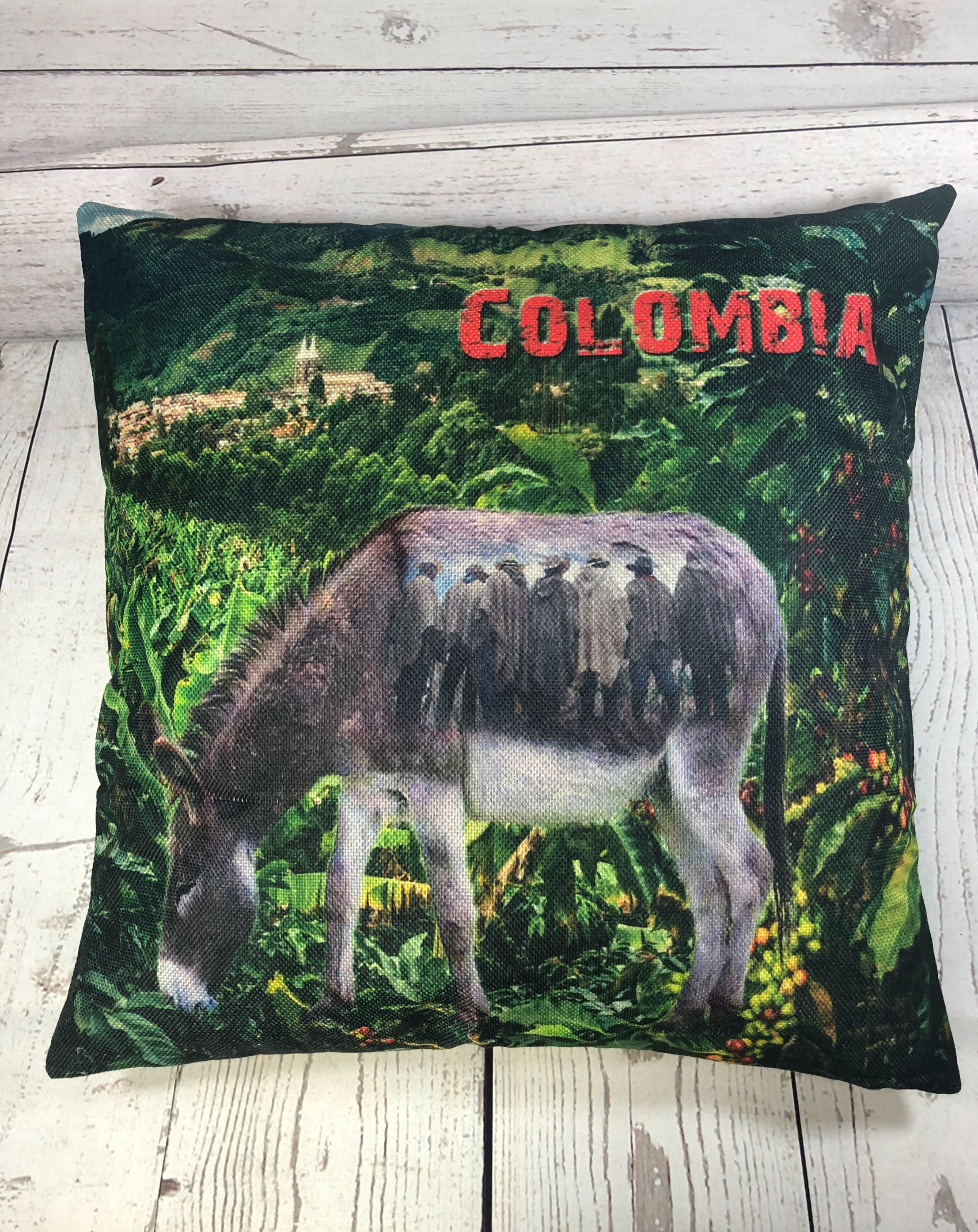 Eje Cafetero Decorative Pillow Cover