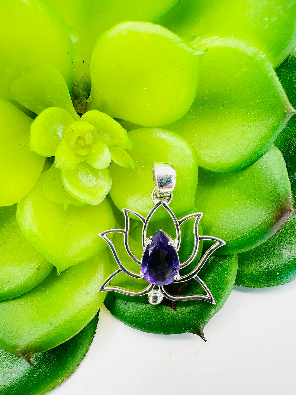 Thumbnail: Amethyst Lotus Pendant