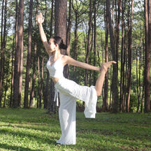 Natarajasana ท่า dancer pose