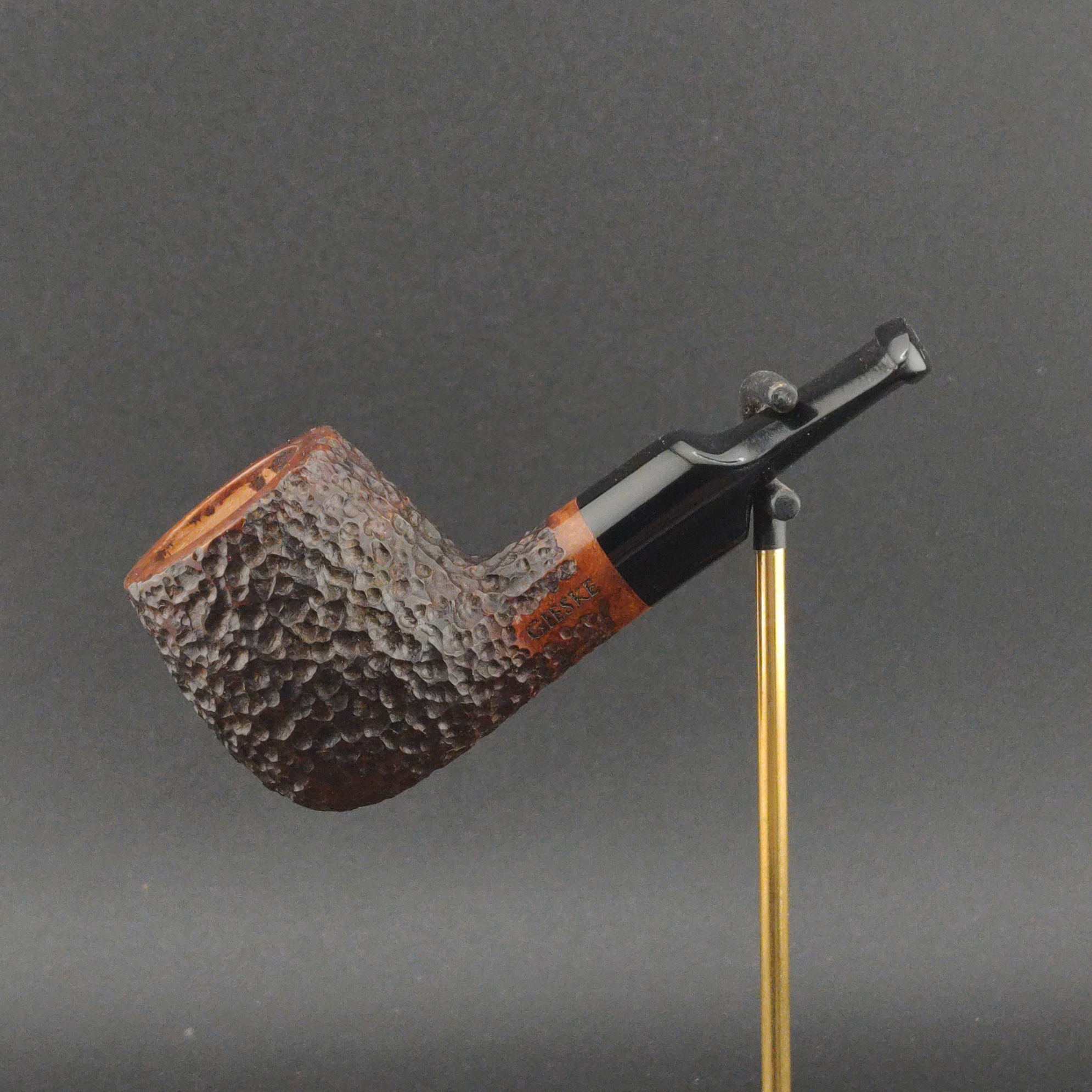 Rusticated Billiard Nose Warmer Tobacco Pipe