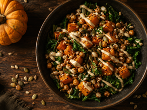 Bowl de Inverno com Abóbora Assada, Grão-de-Bico e Sementes (Almoço)
