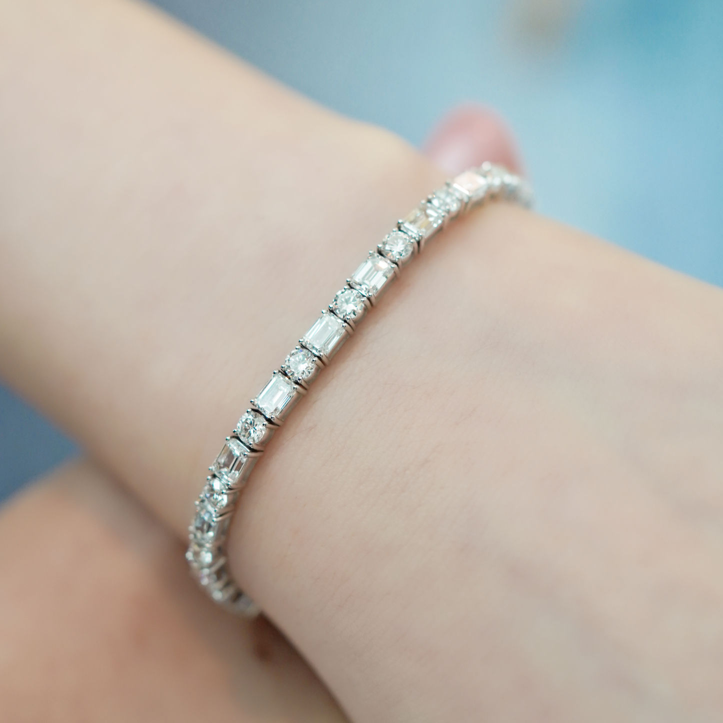 18K White Emerald-Round Diamond Bracelet