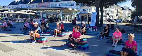 ANIMATION 10 PLACE DU COMMANDO OCTOBRE ROSE.jpg