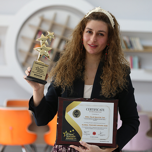 İngilizce dersini projelerle anlatan öğretmene çifte uluslararası ödül